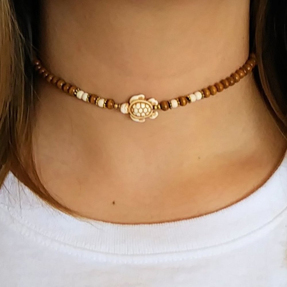 New White Howlite Sea Turtle Choker Necklace - Picture 1 of 5